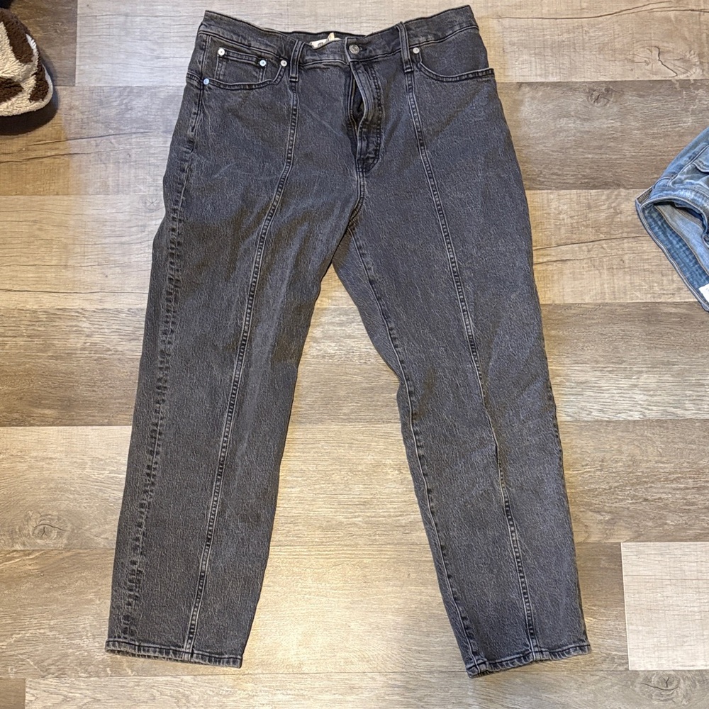 Madewell the perfect vintage straight jean size 32
